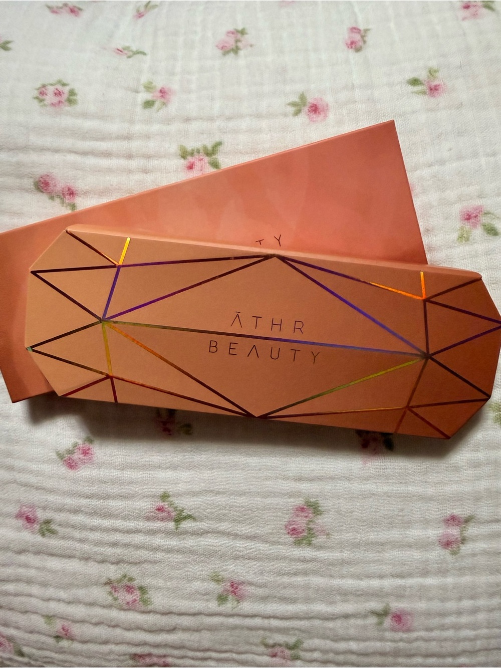 New in box ATHR BEAUTY Amber Crystal Charged Cheek Palette